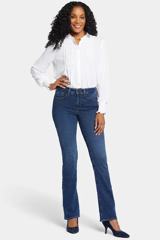 Barbara Bootcut Jeans In Petite - Cooper